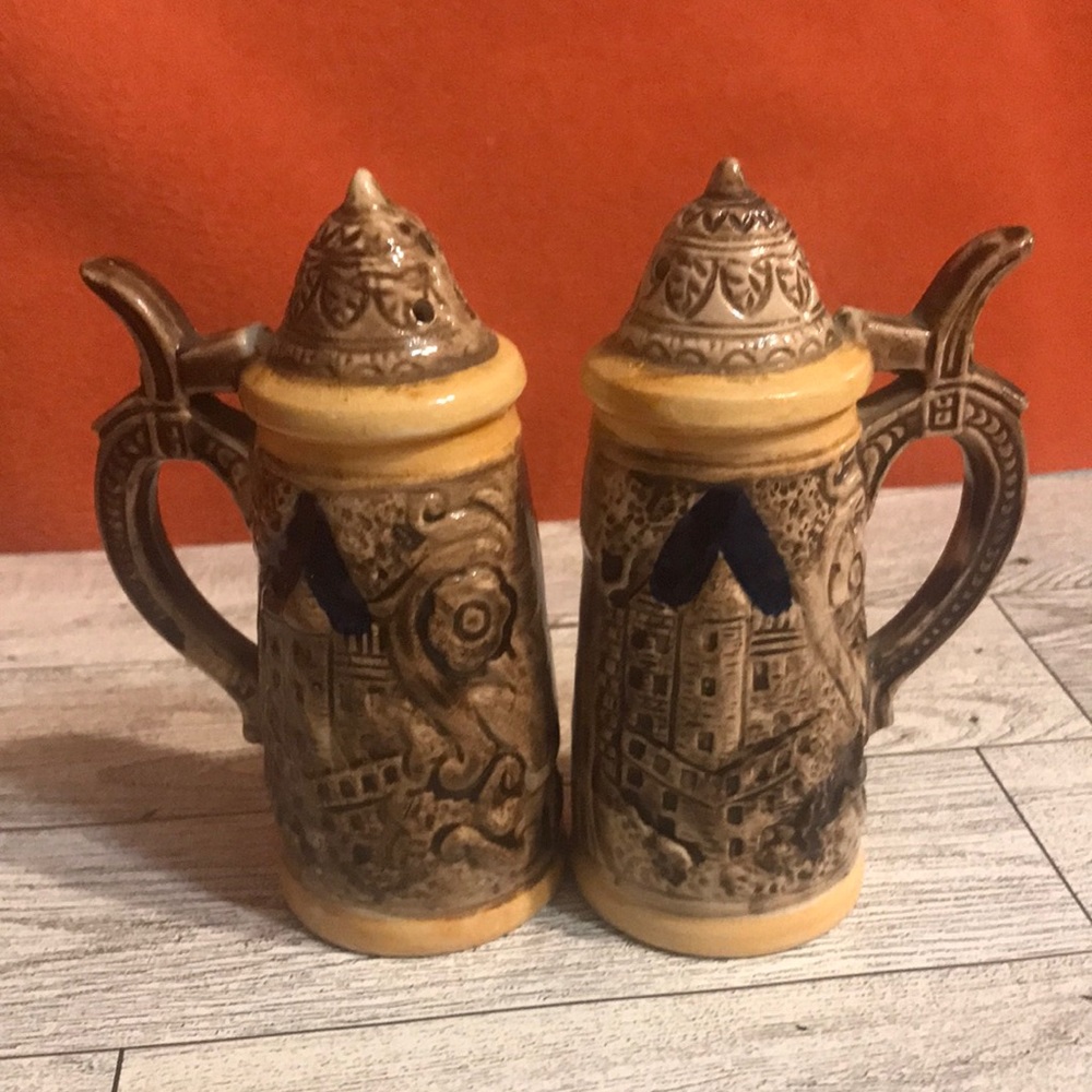 Vintage Beer stein salt & pepper shakers